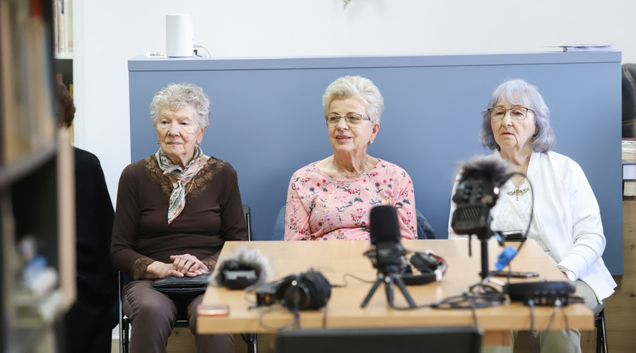 Obraz przedstawiający Podcasty już dostępne! Głosy seniorów gminy Jerzmanowa