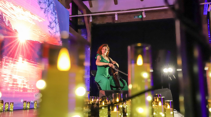 Obraz przedstawiający „ForRest” – koncert, który poruszył zmysły