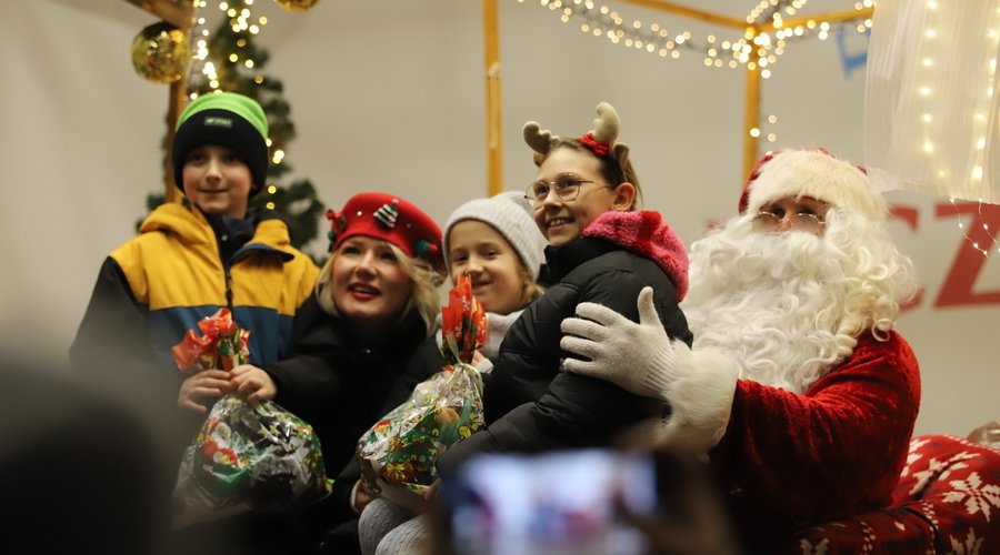 Obraz przedstawiający Mikołajki pełne magii i uśmiechów!