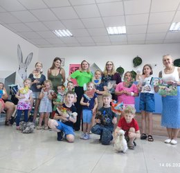 Obraz przedstawiający Kura Adela i jedwabiste piórka